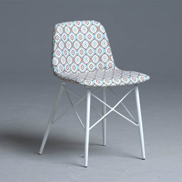 Chaise vintage capitonnée