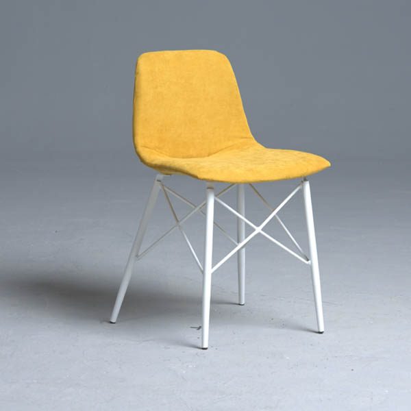 Chaise vintage capitonnée