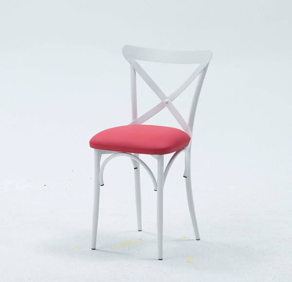 Chaise madelaine en Tunisie