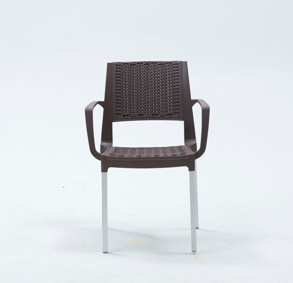 Chaise ROTIN en Tunisie