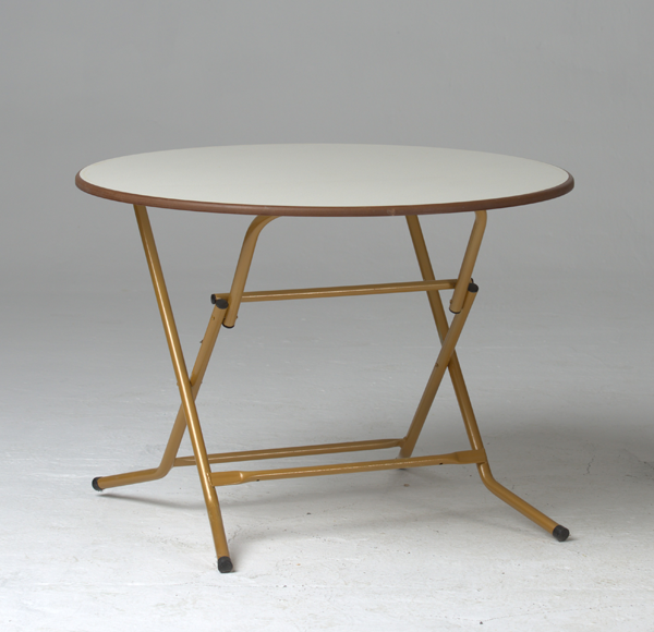 Table pliante en Tunisie